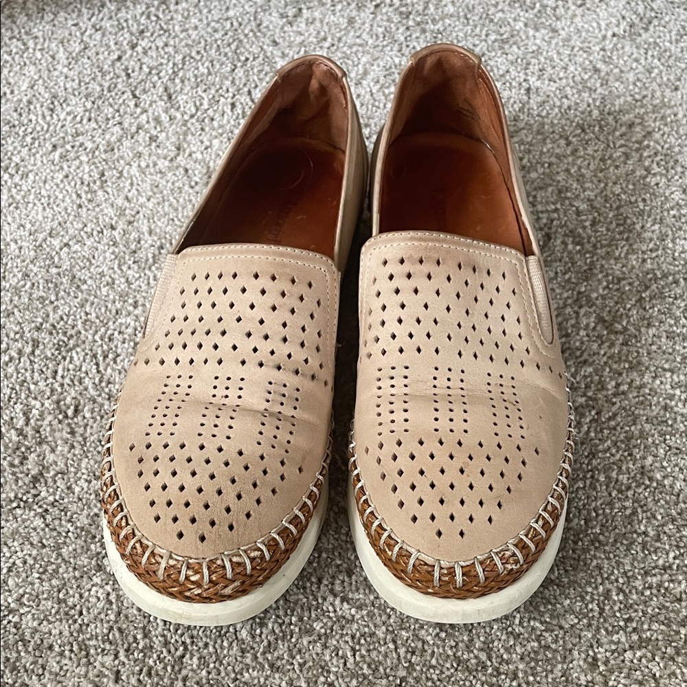 L’Amour Des Pieds Stazzema tan perforated leather slip on loafers Sz 7 woven